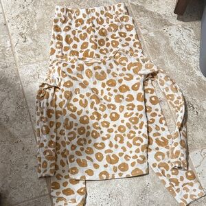 Cat & Jack Kids Pajama Set in White and Brown